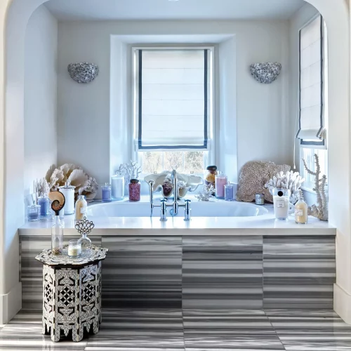 room-with-large-window-large-window-with-large-white-curtain_68060f220c618